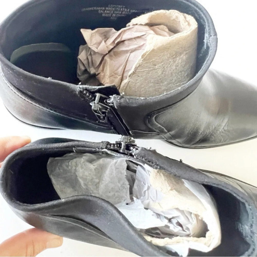 Easy Spirit Pitney Black Leather Ankle Boot Women’s Size 8‎ Smooth Mixed Media - Picture 9 of 10